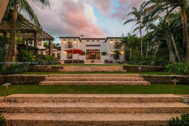 555 Arvida Pkwy, Coral Gables, FL 33156 - view of property's community with a lawn
