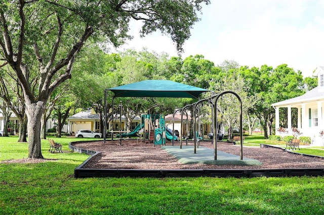 266 Iris Dr, Jupiter, FL 33458 - community play area featuring a lawn