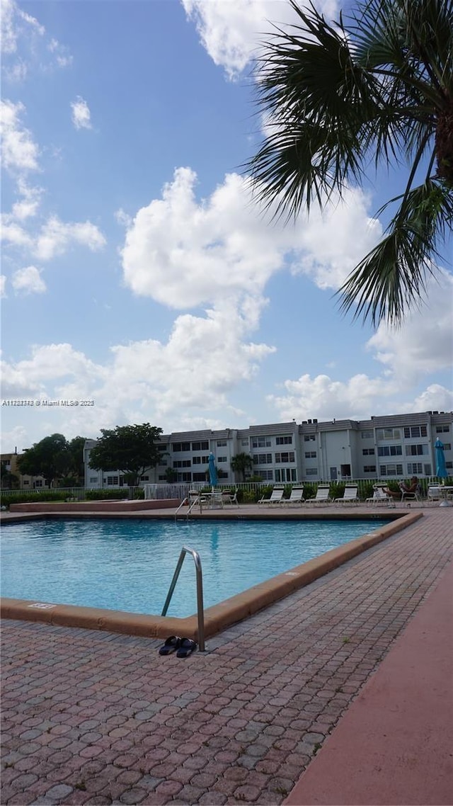 8280 Sunrise Lakes Blvd Unit 205, Sunrise, FL 33322 - photo 1