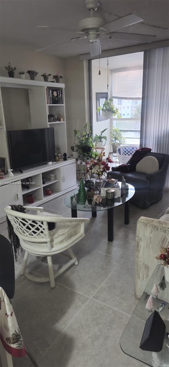 8280 Sunrise Lakes Blvd Unit 205, Sunrise, FL 33322 - photo 4