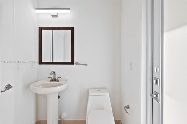 16477 SW 67th Ter, Miami, FL 33193 - bathroom with toilet