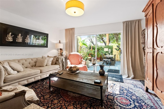 3062 S Oakland Forest Dr Unit 205, Oakland Park, FL 33309 - view of living room
