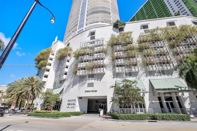1750 N Bayshore Dr Unit 3106, Miami, FL 33132 - view of apartment building / complex