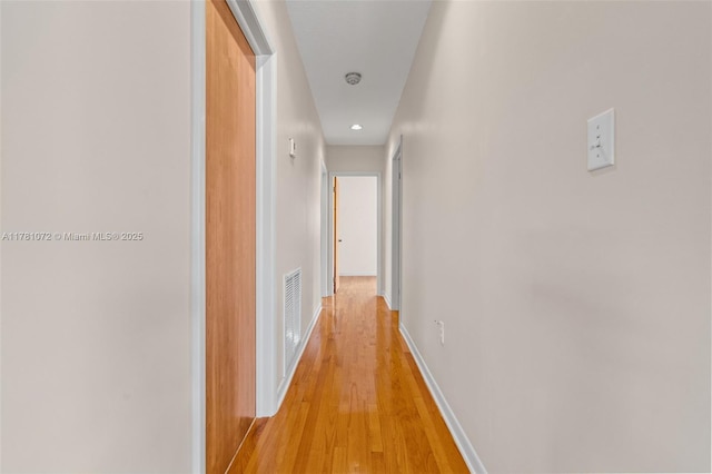 16901 SW 89th Ave, Palmetto Bay, FL 33157 - corridor featuring recessed lighting, visible vents, light wood-type flooring, and baseboards
