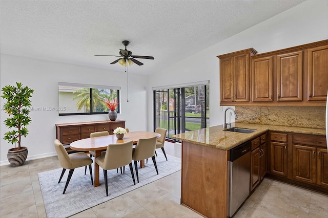 971 NW 89th Ave, Plantation, FL 33324 - photo 6