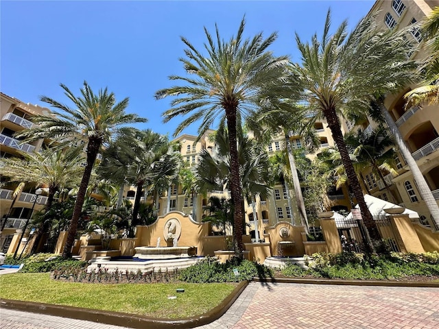 3001 NE 185th St Unit 336, Aventura, FL 33180 - view of property's community