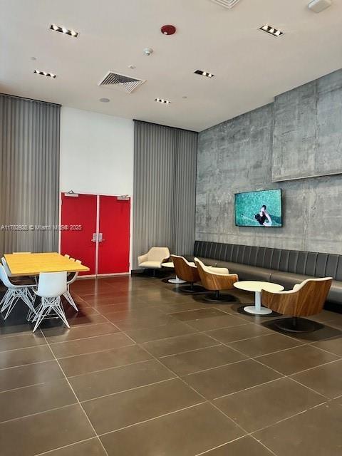 common area featuring visible vents