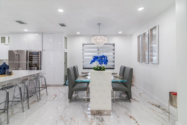 dining room with visible vents, recessed lighting, and a notable chandelier
