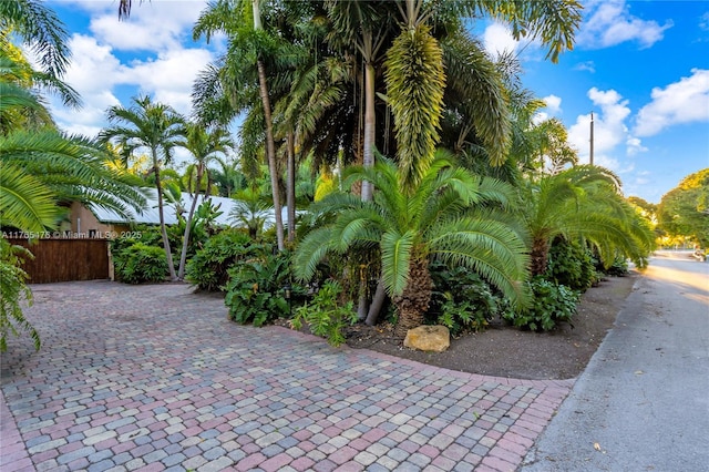 9 Bass Ave, Key Largo, FL 33037 - view of community with fence