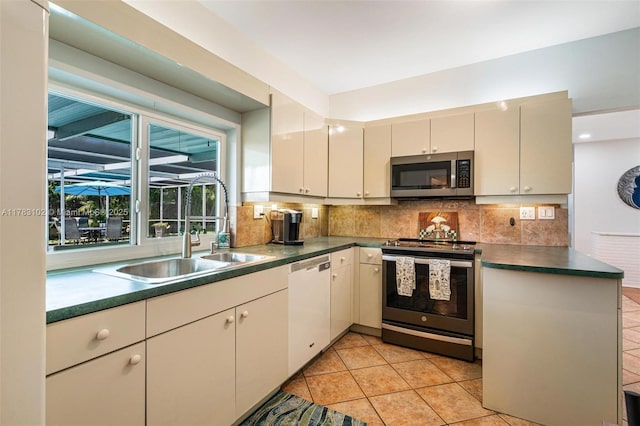 1899 NE 186th St, North Miami Beach, FL 33179 - photo 13