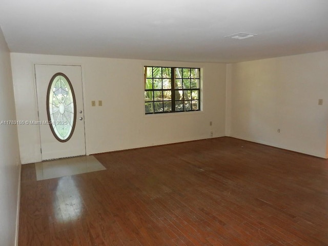 entryway featuring wood finished floors