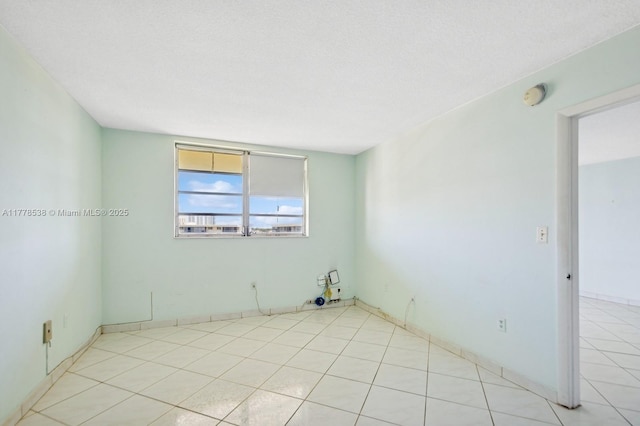 2851 Leonard Dr Unit J610, Aventura, FL 33160 - empty room featuring a smoke detector