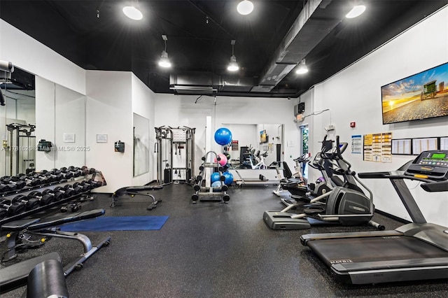2001 Meridian Ave Unit 514, Miami Beach, FL 33139 - exercise room featuring a high ceiling