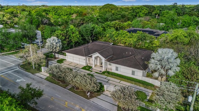 bird's eye view with a forest view
