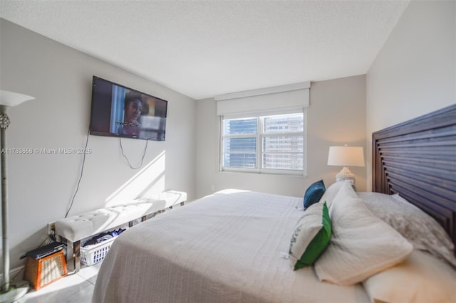 1950 S Ocean Dr Unit 17E, Hallandale Beach, FL 33009 - bedroom featuring a textured ceiling