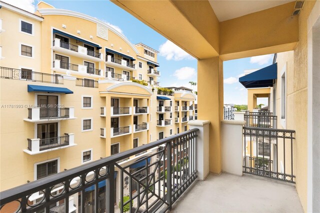 8390 SW 72nd Ave Unit 517, Miami, FL 33143 - exercise room featuring carpet flooring and a paneled ceiling