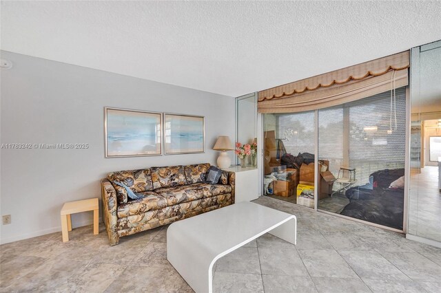 811 S Hollybrook Dr Unit 207, Pembroke Pines, FL 33025 - photo 4