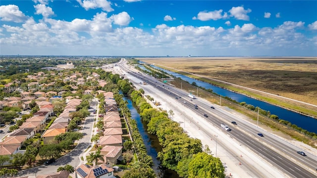 922 NW 127th Ave, Coral Springs, FL 33071 - aerial perspective of suburban area featuring a major roadway and a nearby body of water
