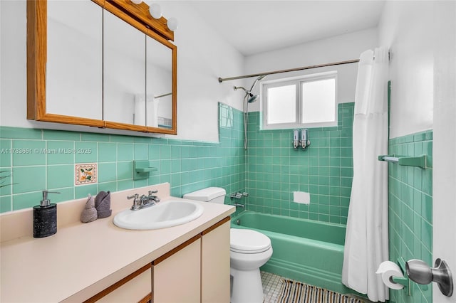 2501 NE 209th Ter, Miami, FL 33180 - photo 16