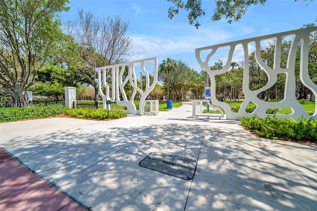 8233 Harding Ave Unit 607, Miami Beach, FL 33141 - surrounding community