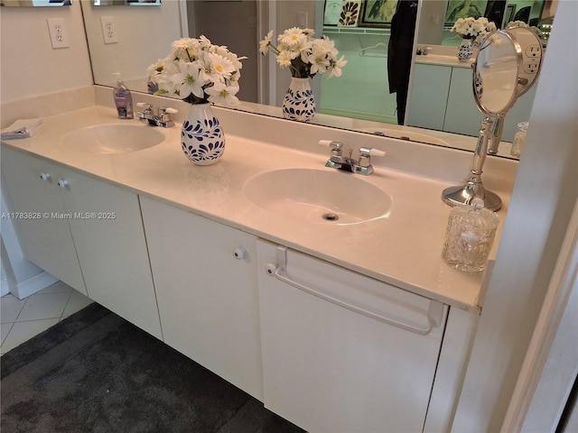 7751 Southampton Ter Unit 216, Tamarac, FL 33321 - bathroom with double vanity and tile patterned floors