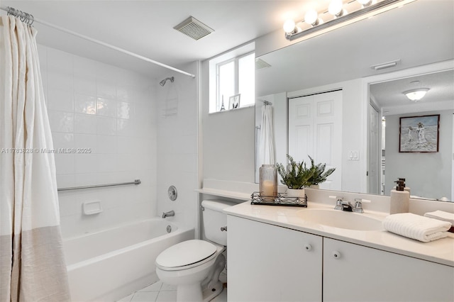 7751 Southampton Ter Unit 216, Tamarac, FL 33321 - full bathroom featuring shower / bath combination with curtain and vanity