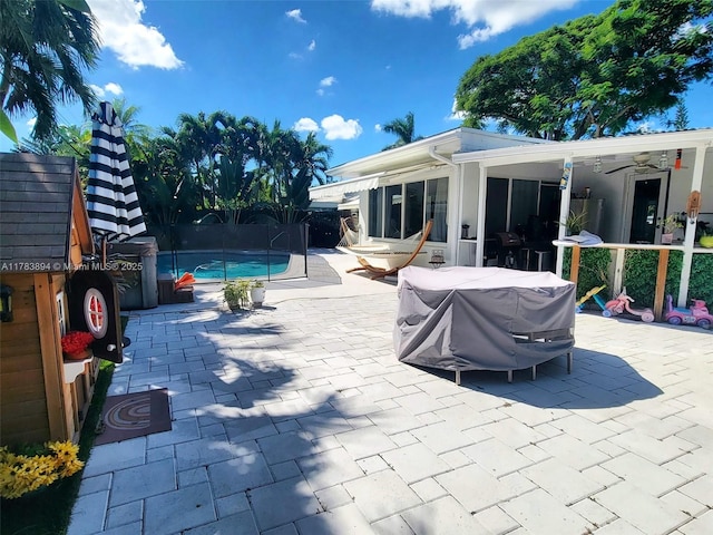 3602 NE 18th Ave, Oakland Park, FL 33334 - view of patio / terrace featuring a fenced in pool