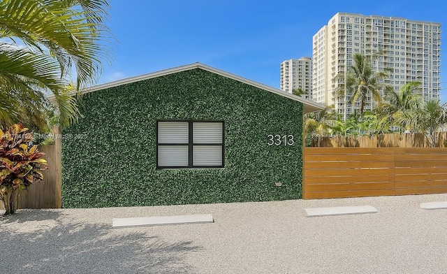 3313 SE 3rd St, Pompano Beach, FL 33062 - view of side of home