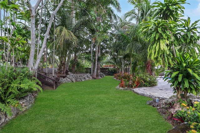 8435 SW 157th St, Palmetto Bay, FL 33157 - view of yard featuring fence