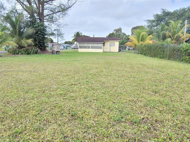 2301 NW 182nd Ter, Miami Gardens, FL 33056 - photo 5