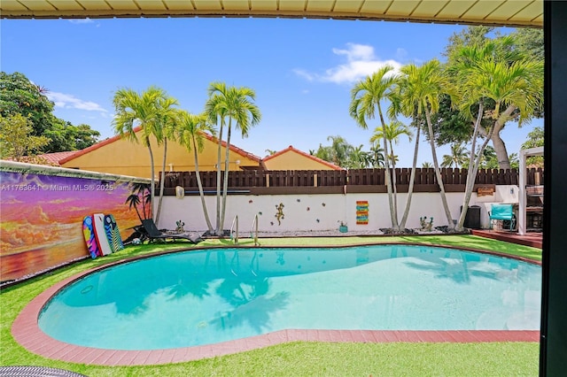 1000 NE 204th Ln, Miami, FL 33179 - view of pool featuring a fenced in pool and fence