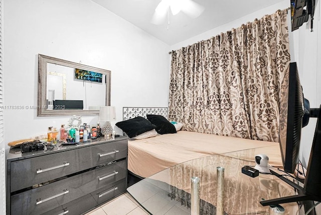 5080 E 5th Ave, Hialeah, FL 33013 - tiled bedroom featuring ceiling fan and vaulted ceiling