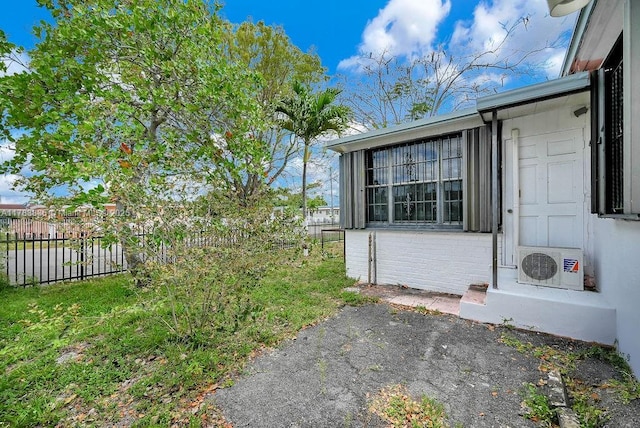 5080 E 5th Ave, Hialeah, FL 33013 - view of yard