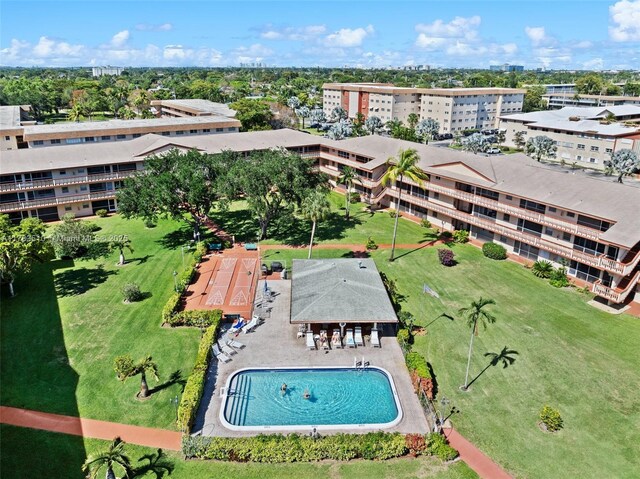 5300 Washington St Unit G323, Hollywood, FL 33021 - view of urban area featuring a pool area and apartment complex / building