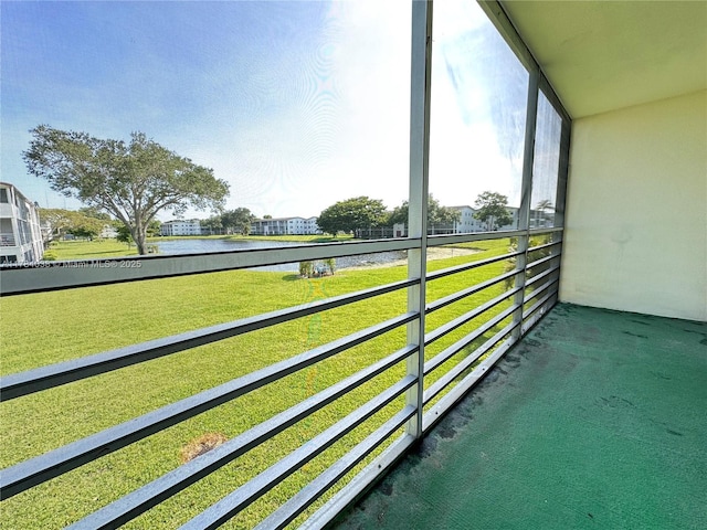 569 N Fanshaw N Unit 569, Boca Raton, FL 33434 - unfurnished sunroom featuring a water view