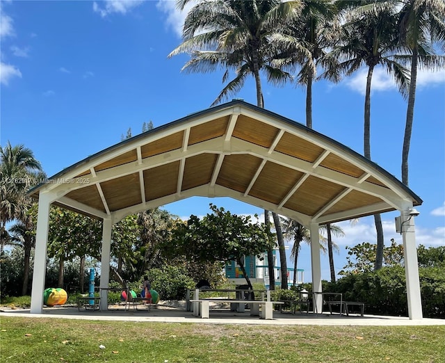 1913 S Ocean Dr Unit 110, Hallandale Beach, FL 33009 - surrounding community featuring a gazebo and a lawn