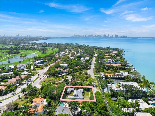 6371 N Bay Rd, Miami Beach, FL 33141