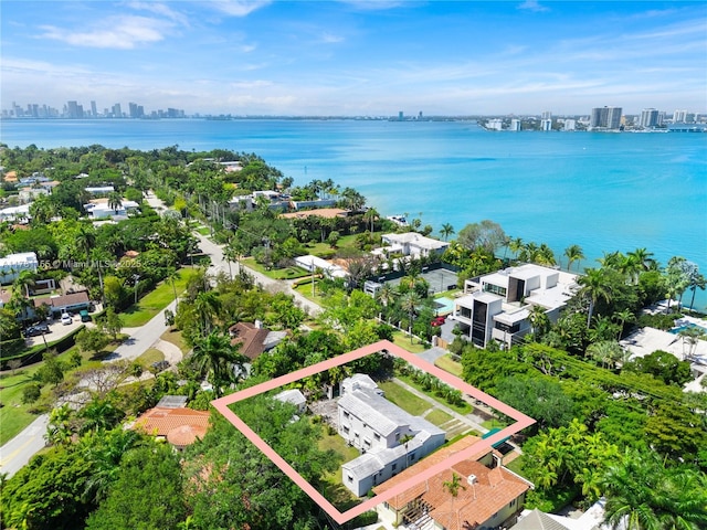 6371 N Bay Rd, Miami Beach, FL 33141