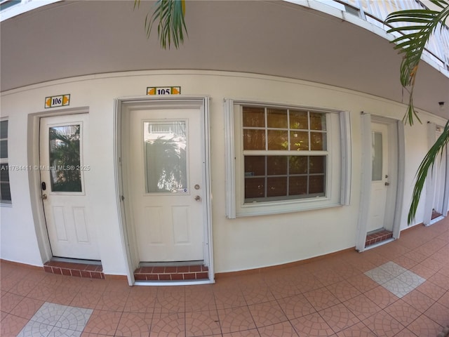 525 Meridian Ave Unit 105, Miami Beach, FL 33139 - entrance to property with stucco siding