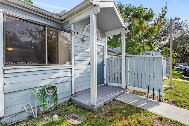 1903 Players Pl, North Lauderdale, FL 33068 - view of side of home