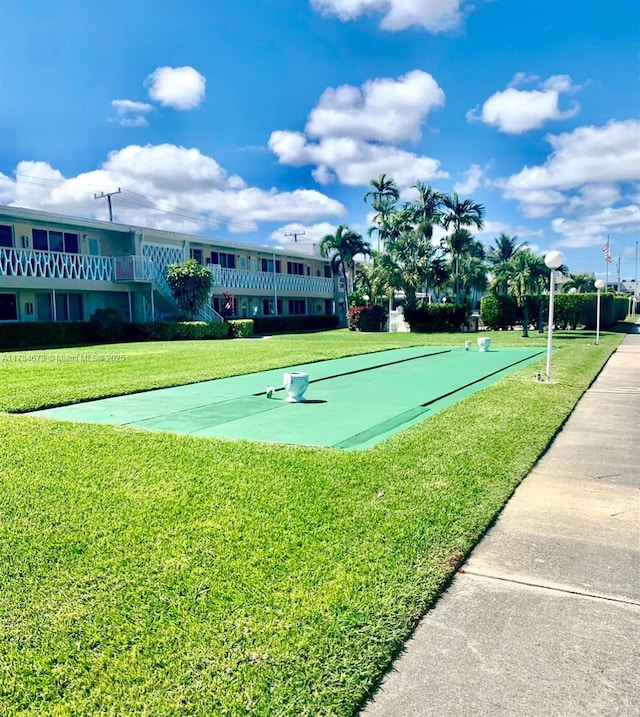 900 Atlantic Shores Blvd Unit 126, Hallandale Beach, FL 33009 - view of community featuring a lawn