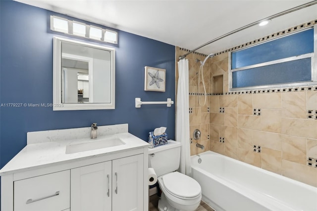 101 Royal Park Dr Unit 1D, Oakland Park, FL 33309 - bathroom with vanity, shower / bath combination with curtain, and toilet