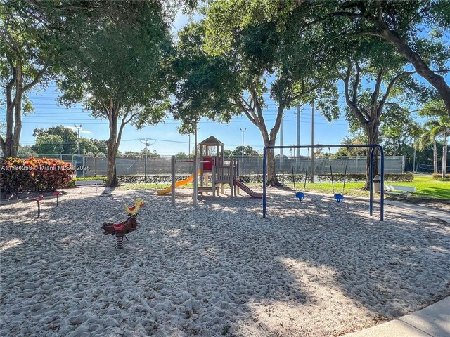 7707 77th Way, West Palm Beach, FL 33407 - view of community play area