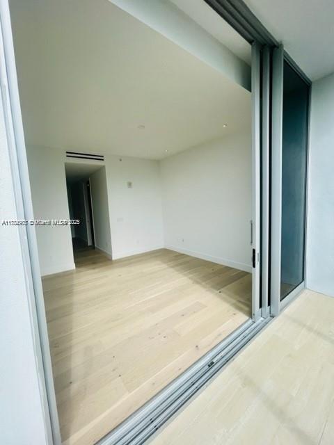 304 Ocean Dr Unit 302, Miami Beach, FL 33139 - view of balcony