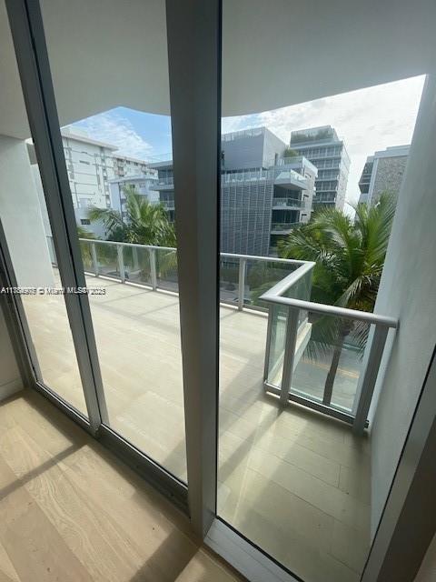 304 Ocean Dr Unit 302, Miami Beach, FL 33139 - view of doorway
