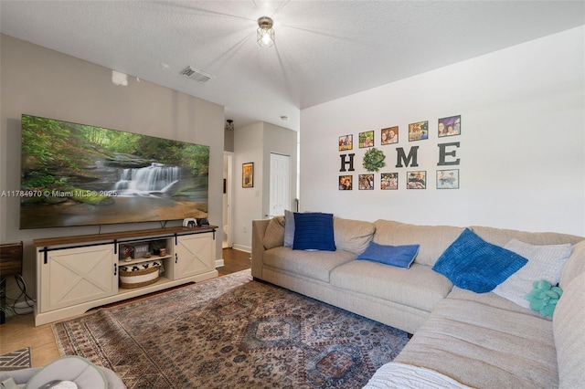 1074 NE 41st Pl, Homestead, FL 33033 - view of living room