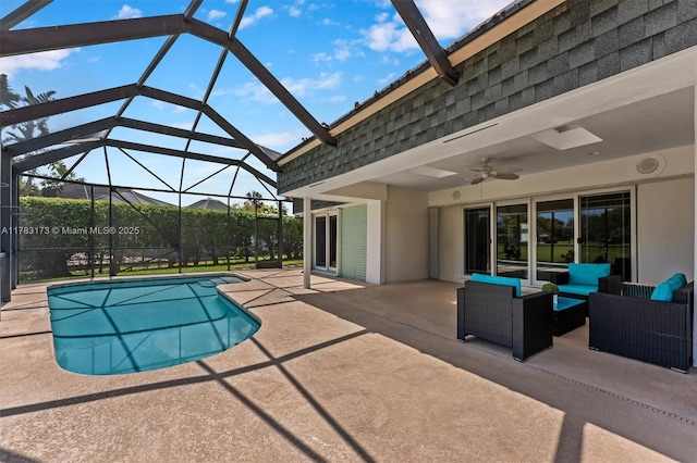 5721 Bayberry Ln, Tamarac, FL 33319 - swimming pool with a patio area, a ceiling fan, an outdoor living space, and a lanai
