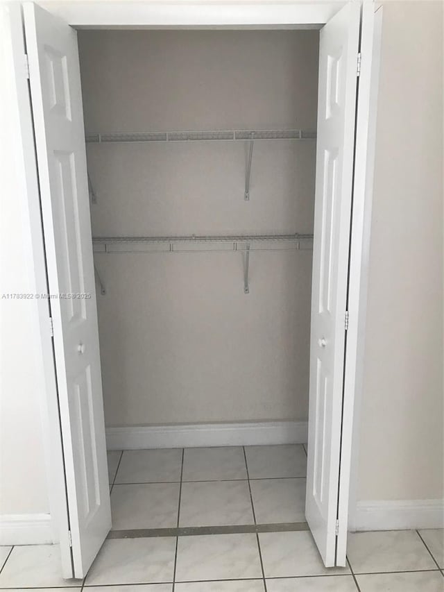 1221 W 62nd St, Hialeah, FL 33012 - view of closet