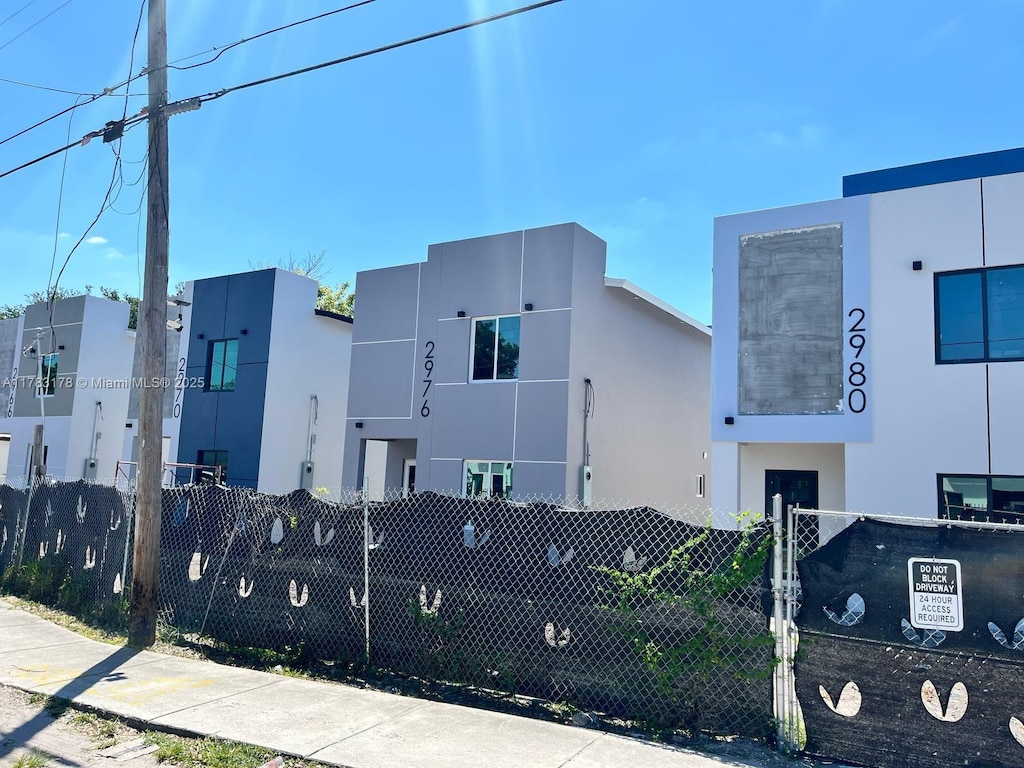 exterior space featuring fence