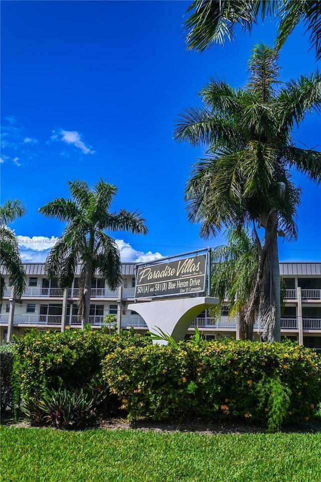 581 Blue Heron Dr Unit 112-B, Hallandale Beach, FL 33009 - view of community sign
